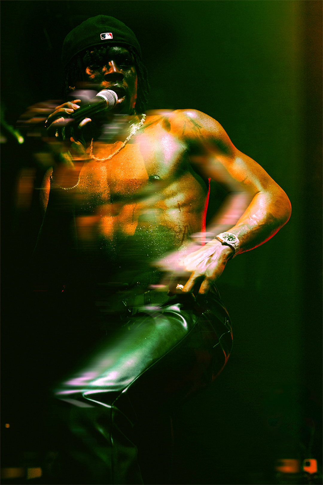 Rema in red light